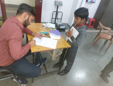 छात्रों की स्वास्थ्य जांच (स्वास्थ्य कार्ड प्रविष्टि)