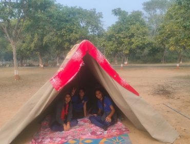 कौशल शिविर में टेंट