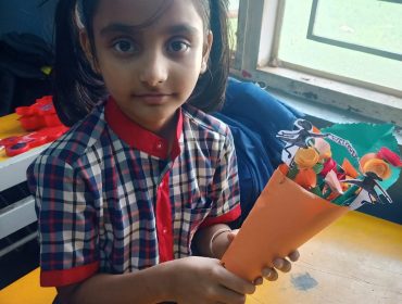 FLOWER MAKING