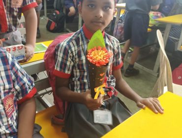 FLOWER MAKING