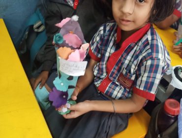 FLOWER MAKING
