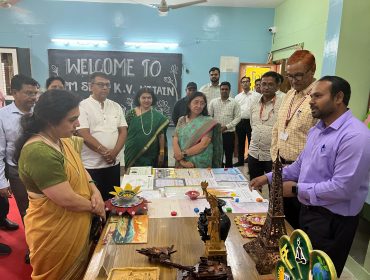 commisioner mam visit (12)