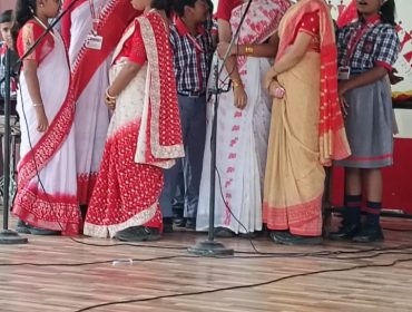 GROUP SONG