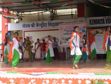 Secondary Dance Group Performance
