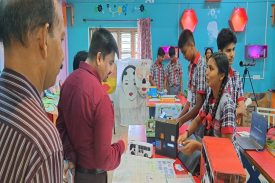 AI MELA- AC INTERACTS WITH STUDENTS