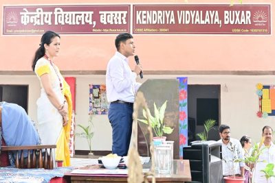 डीएम बक्सर का छात्रों के साथ संवाद