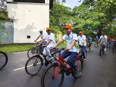 SUNDAY & CYCLE