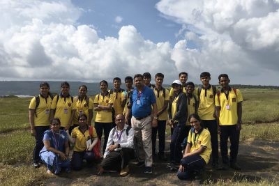 छात्रों ने कास पठार का भ्रमण किया