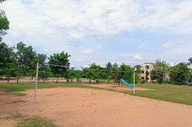 वालीबाल मैदान