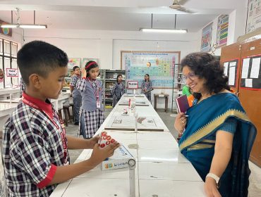 Deputy commissioner's Visit for science kit