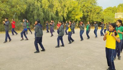 छात्र पुलिस कैडेट के तहत छात्राओं के लिए स्व रक्षा कार्यशाला
