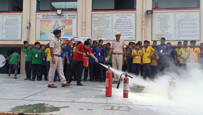 practical demo of fire Extinguisher