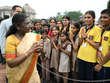 भारत के माननीय राष्ट्रपति का पी एम श्री केवी ग्रेटर नोएडा के छात्रों से संवाद
