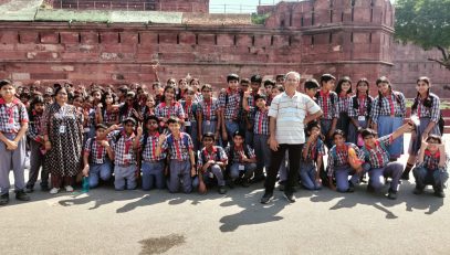विद्यालय में शैक्षिक भ्रमण