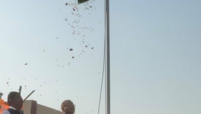 प्रिंसिपल महोदय द्वारा ध्वजारोहण