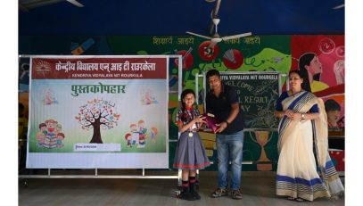 Dibyanshi donating books