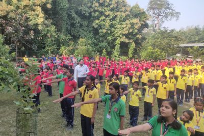 STUDENTS TAKING OATH