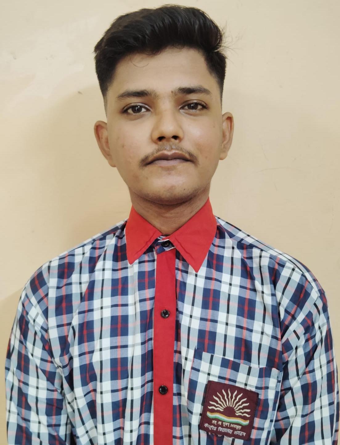  आदित्य पाठक