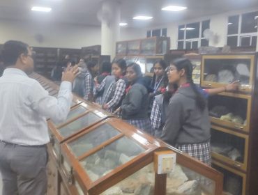 आईआईटी आईएसएम एक्सपोजर विजिट