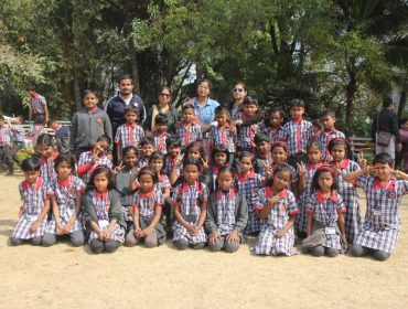 प्राथमिक बच्चों का क्षेत्र भ्रमण