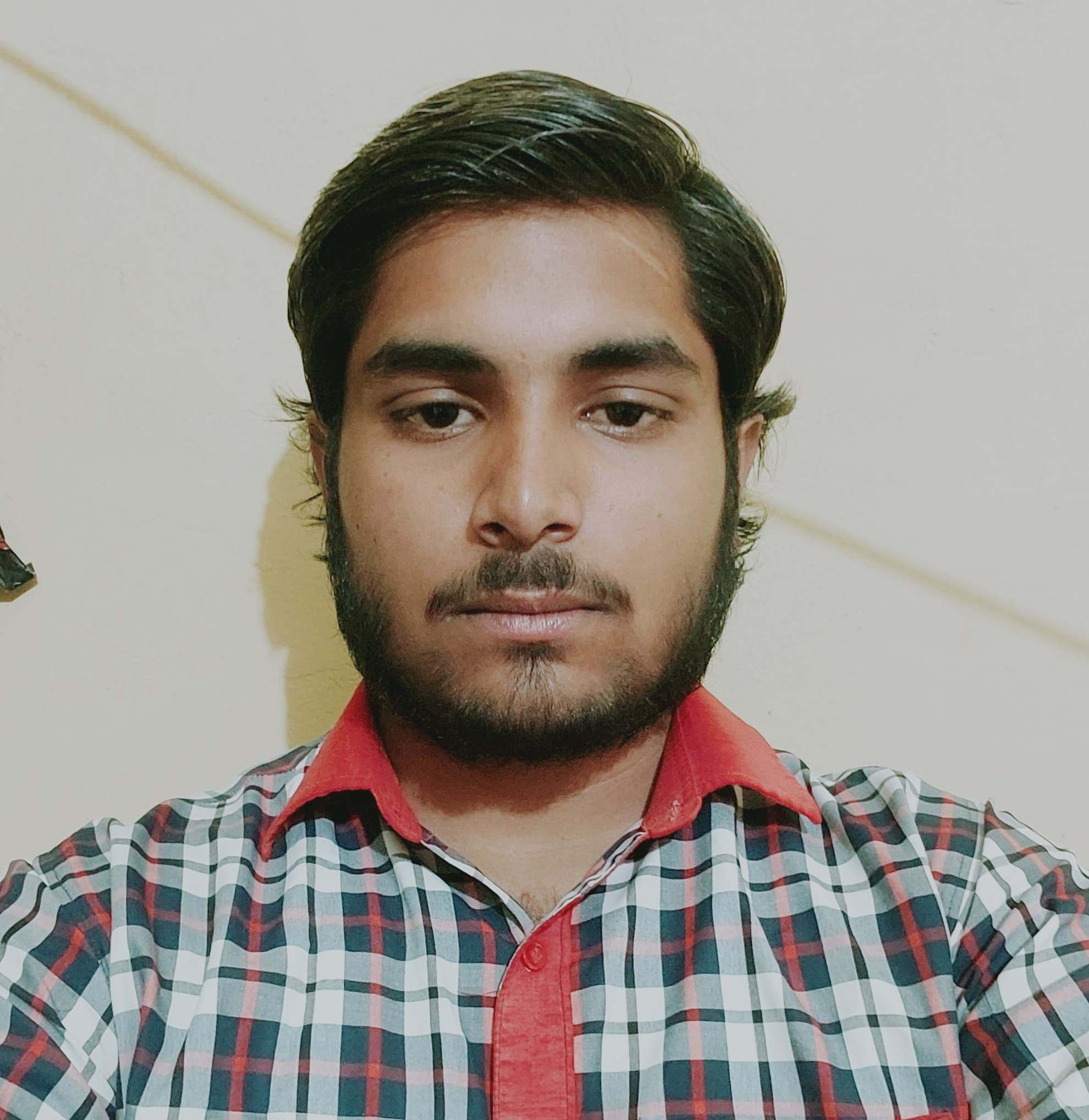 ऋषभ पाठक 