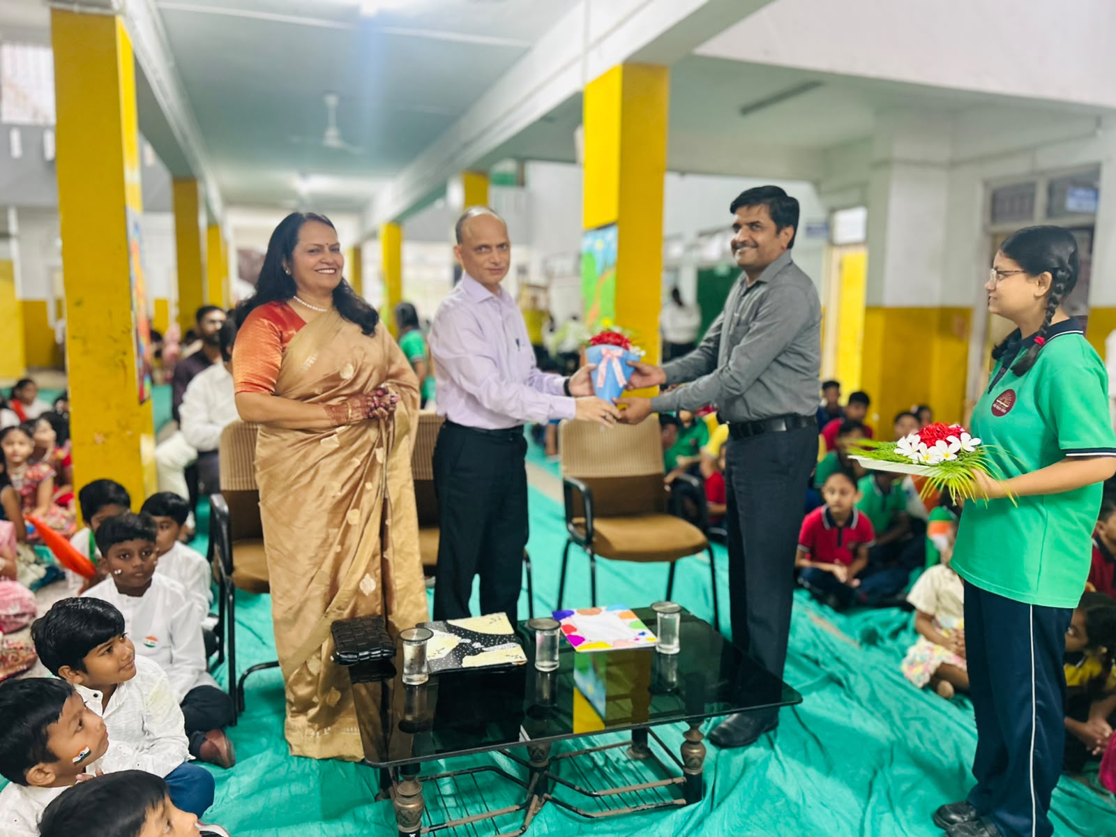 welcome of chief guest on 15 august