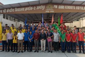 पीएम श्री केंद्रीय विद्यालय नंबर 2, अरमापुर, कानपुर में स्टूडेंट काउंसिल के पदाधिकारियों को बैज दिए गए।