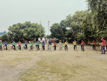 Slow cycle race