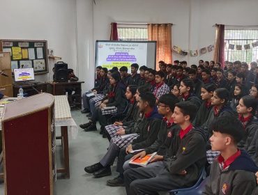 DC Sir Interaction with Students