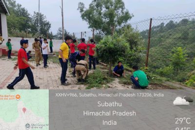 विद्यालय में स्वच्छता अभियान
