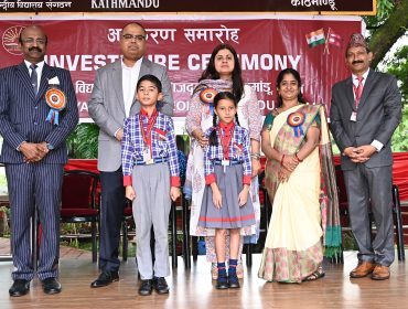 Presenting Badges of Honor to Primary Council Members