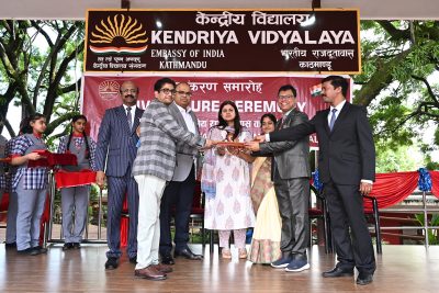 Presenting Badge of Honor to House Masters