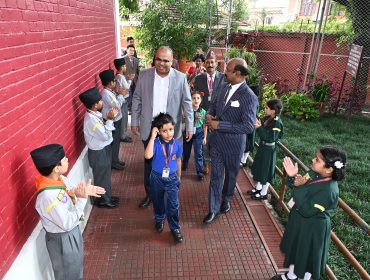 Scout Welcomes Chairman VMC