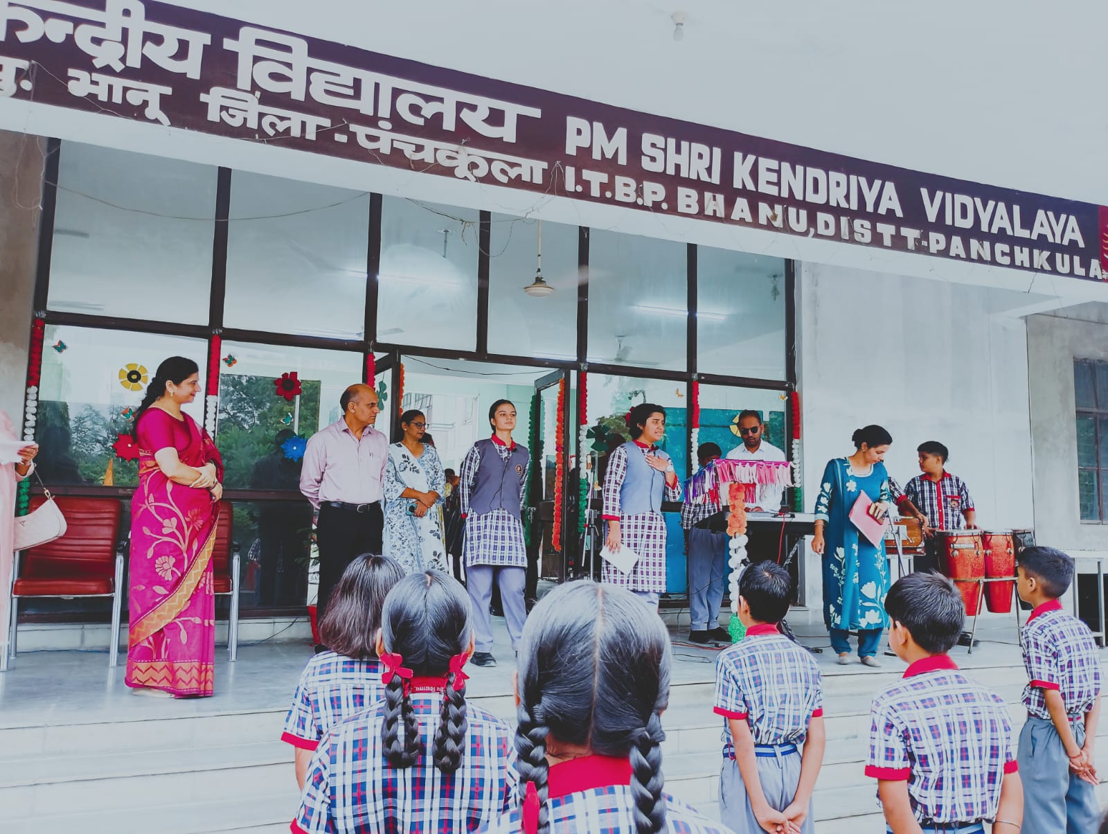 केवीएस आरओ गुरुग्राम के डिप्टी कमिश्नर का दौरा